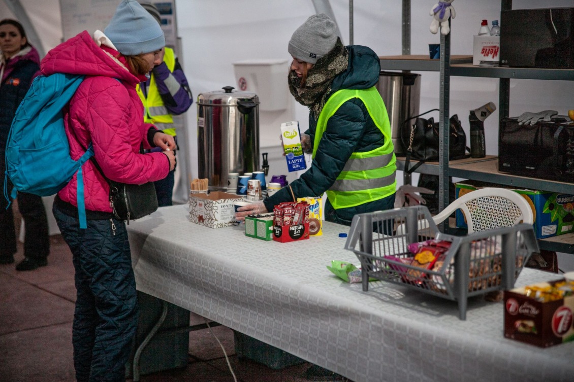 An Action Against Hunger hot meal distribution site.